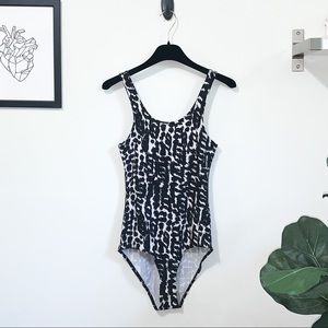 Black leopard print bodysuit